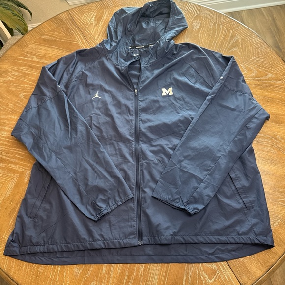 Nike Jordan Jumpman Navy Michigan light weight Windbreaker Jacket with hood
